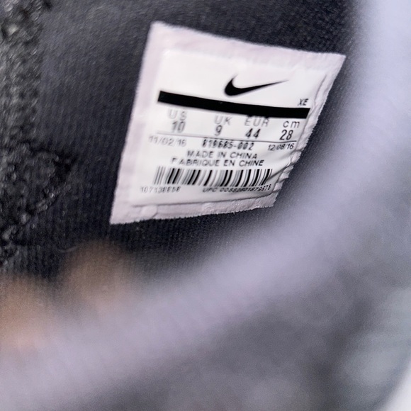 Nike Air Huarache , Men’s Size 10 . Black/Anthracite/Black
Style: 819685-200 - Picture 7 of 7